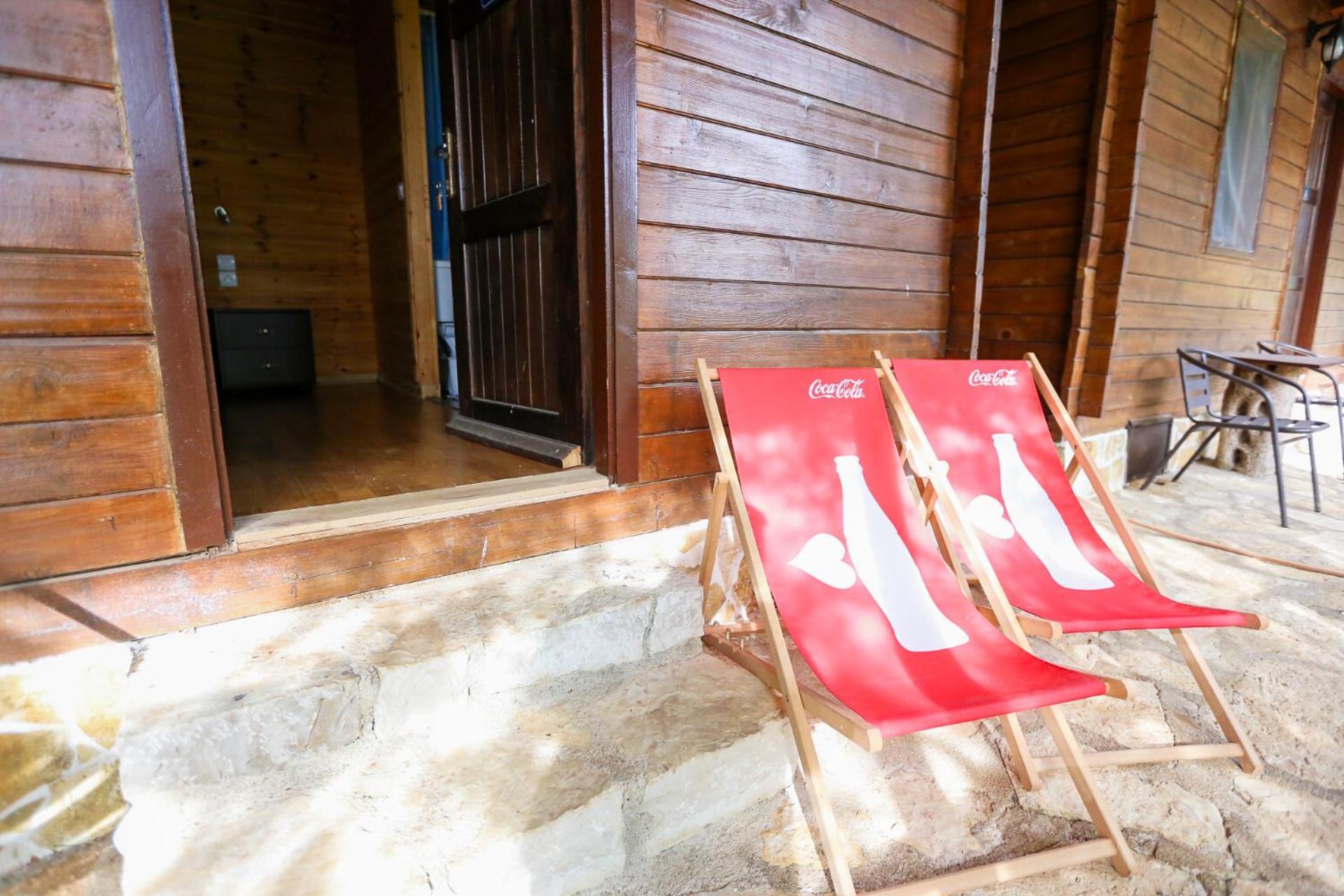 Holiwood Motel ฮีมาเรอ ภายนอก รูปภาพ